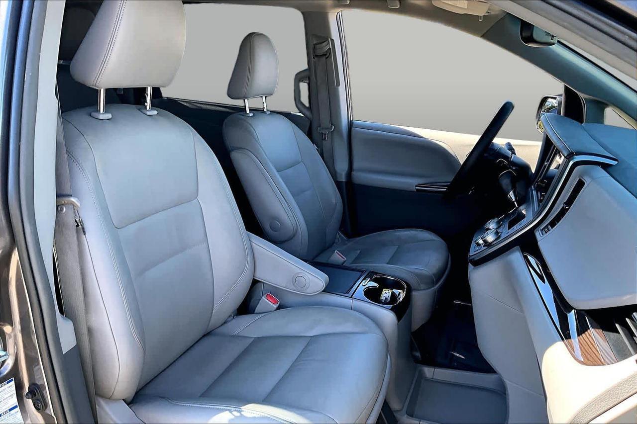 2015 Toyota Sienna XLE Premium Folsom CA
