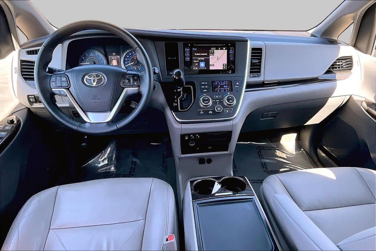2015 Toyota Sienna XLE Premium Folsom CA