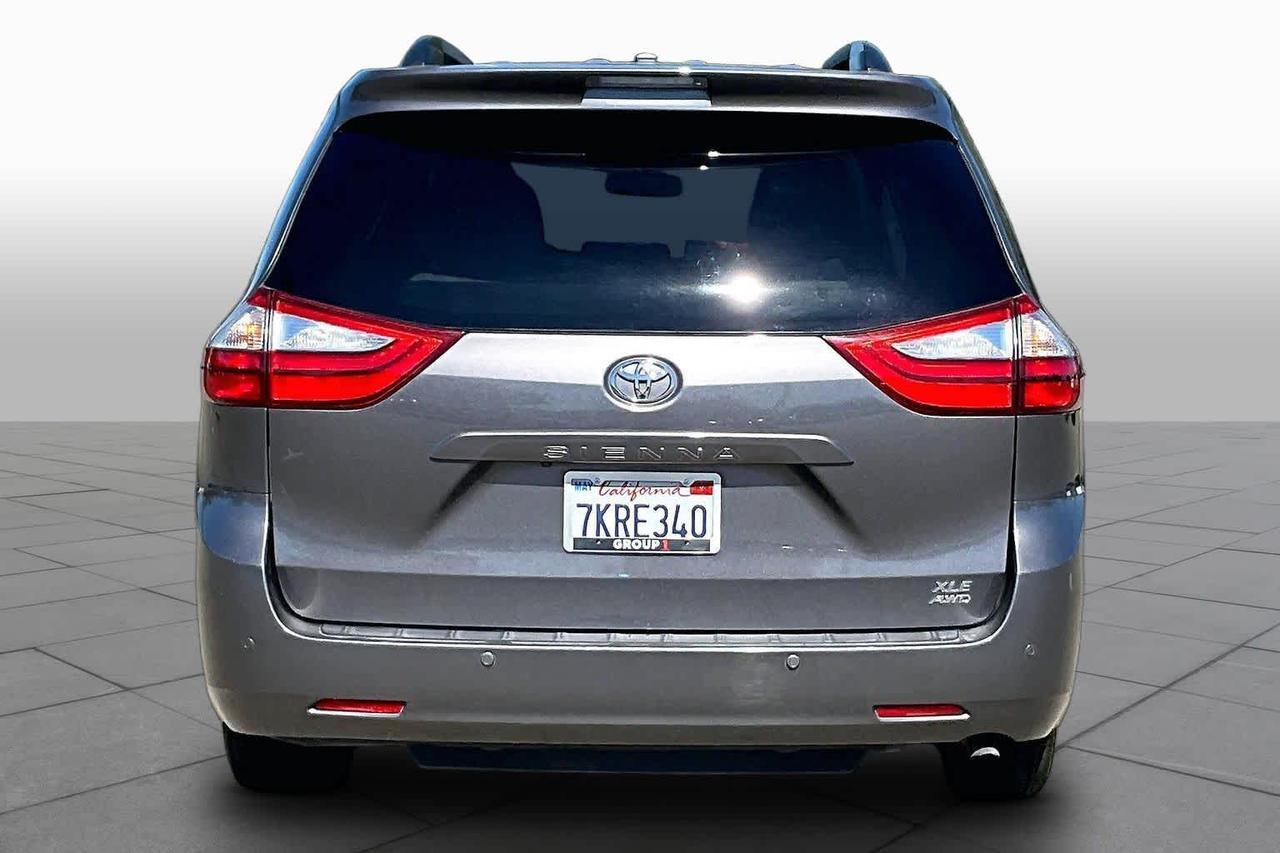 2015 Toyota Sienna XLE Premium Folsom CA