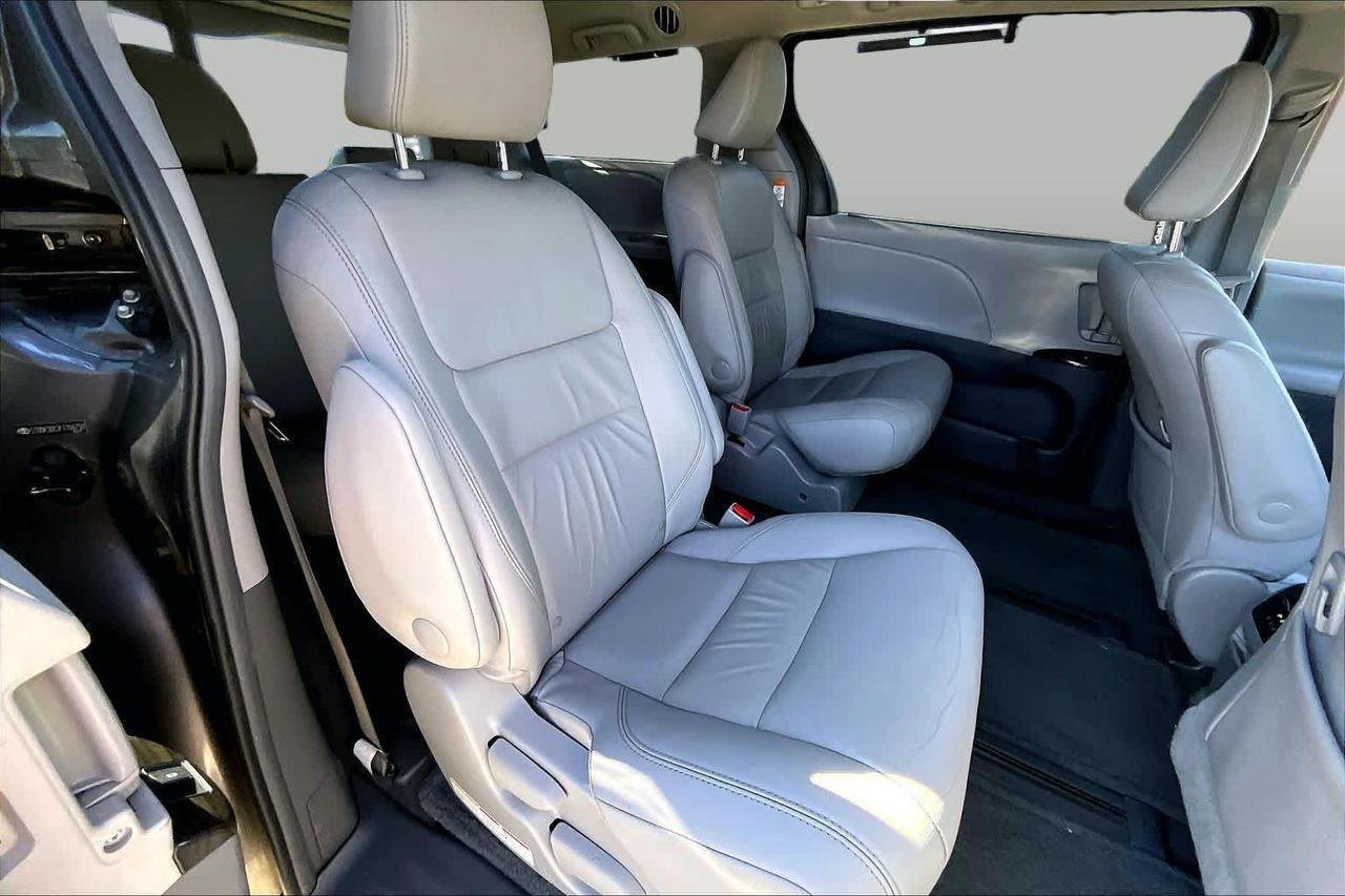 2015 Toyota Sienna XLE Premium Folsom CA