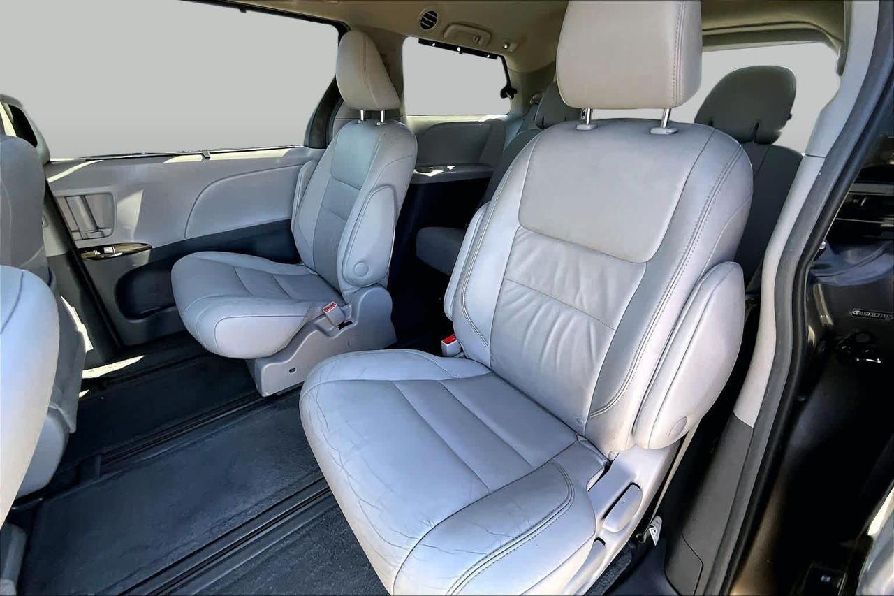 2015 Toyota Sienna XLE Premium Folsom CA