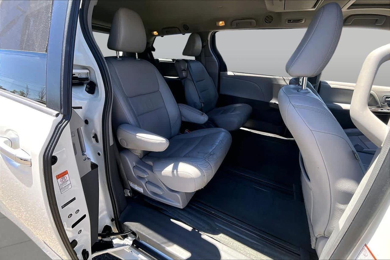 2015 Toyota Sienna XLE Premium Folsom CA