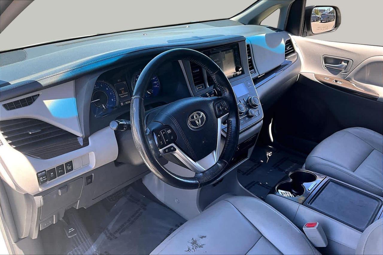 2015 Toyota Sienna XLE Premium Folsom CA