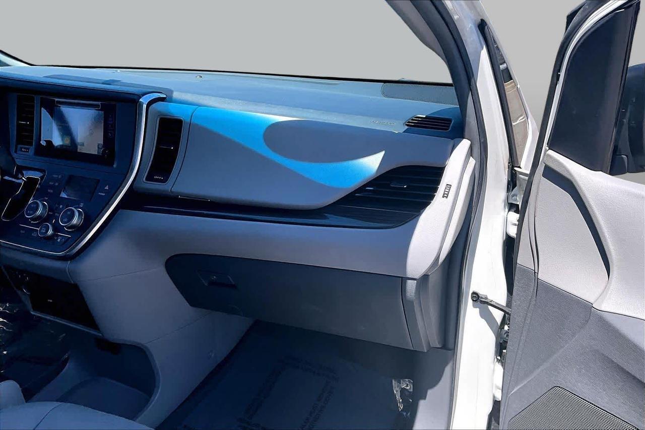 2015 Toyota Sienna XLE Premium Folsom CA