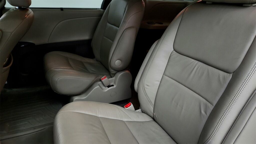 2015 Toyota Sienna XLE Premium Laurel MD