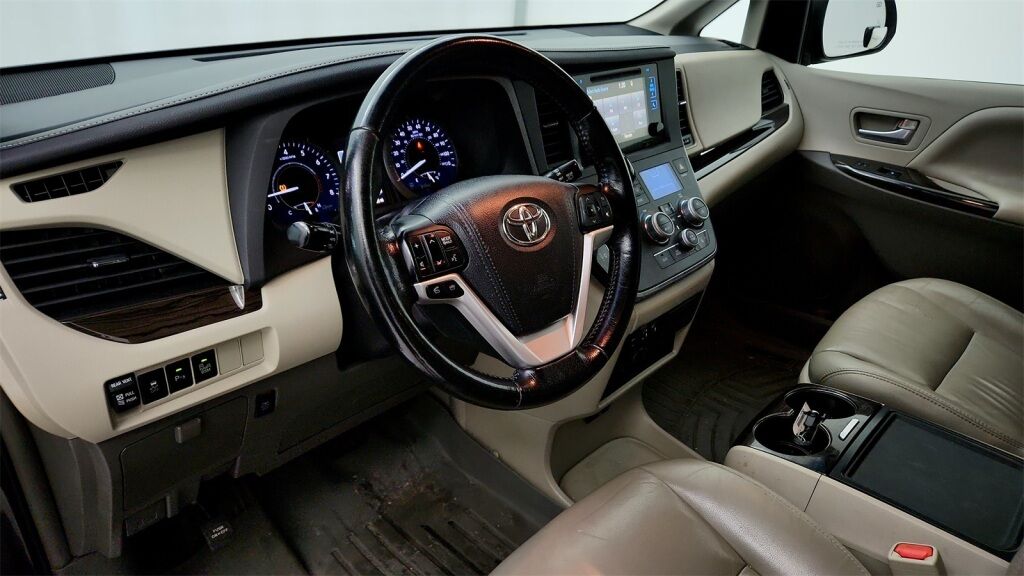 2015 Toyota Sienna XLE Premium Laurel MD