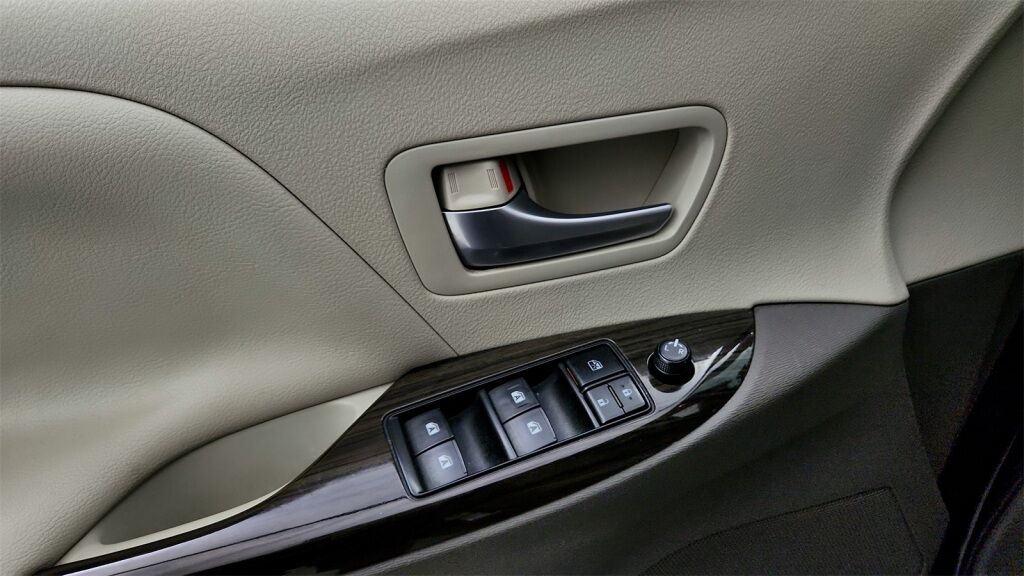 2015 Toyota Sienna XLE Premium Laurel MD