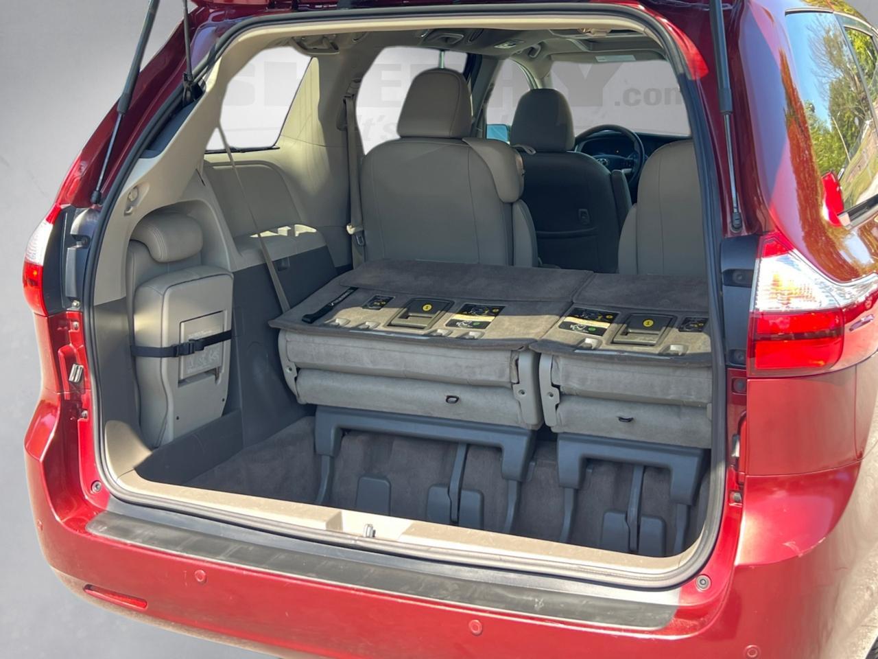 2015 Toyota Sienna XLE Premium Hagerstown MD