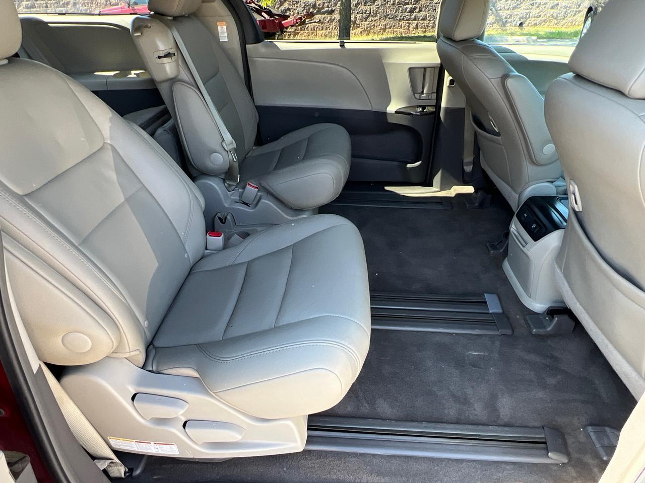 2015 Toyota Sienna XLE Premium Hagerstown MD