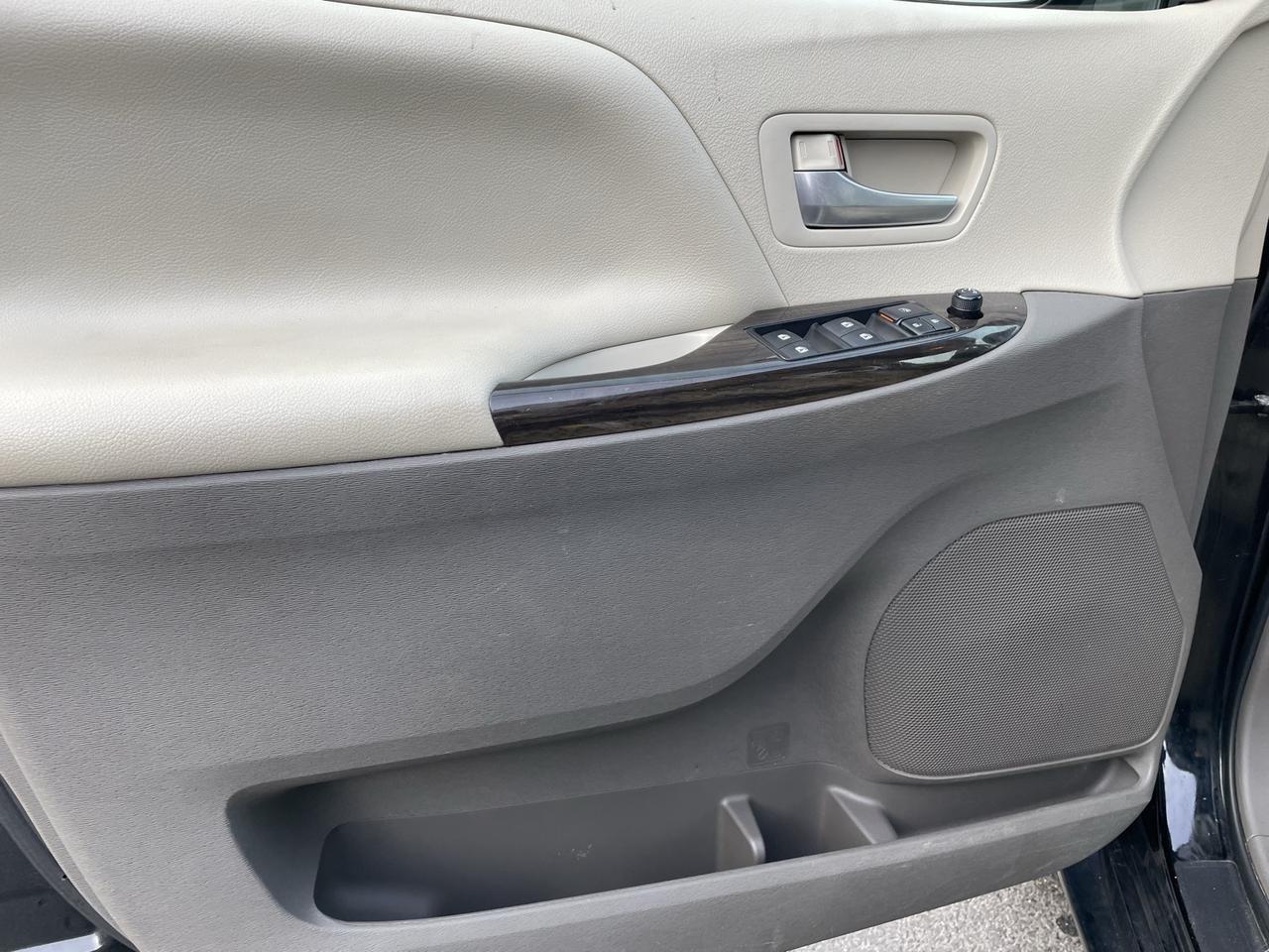 2015 Toyota Sienna XLE Premium Alexandria VA