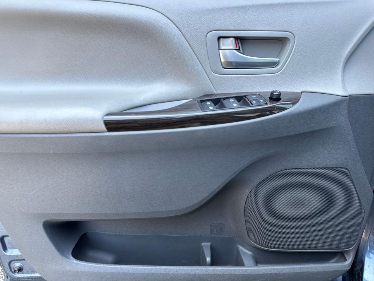 2015 Toyota Sienna XLE Premium Warrenton VA