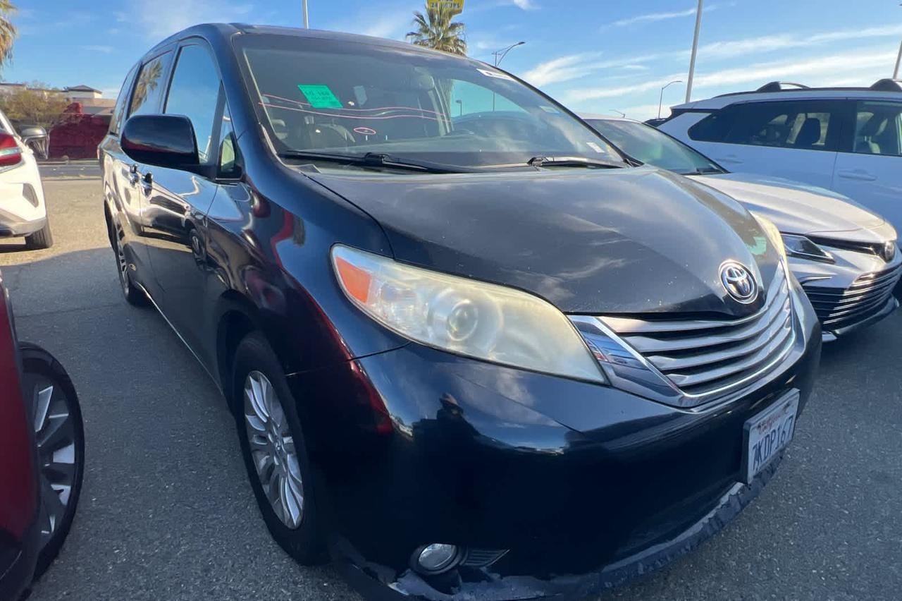 2015 Toyota Sienna XLE