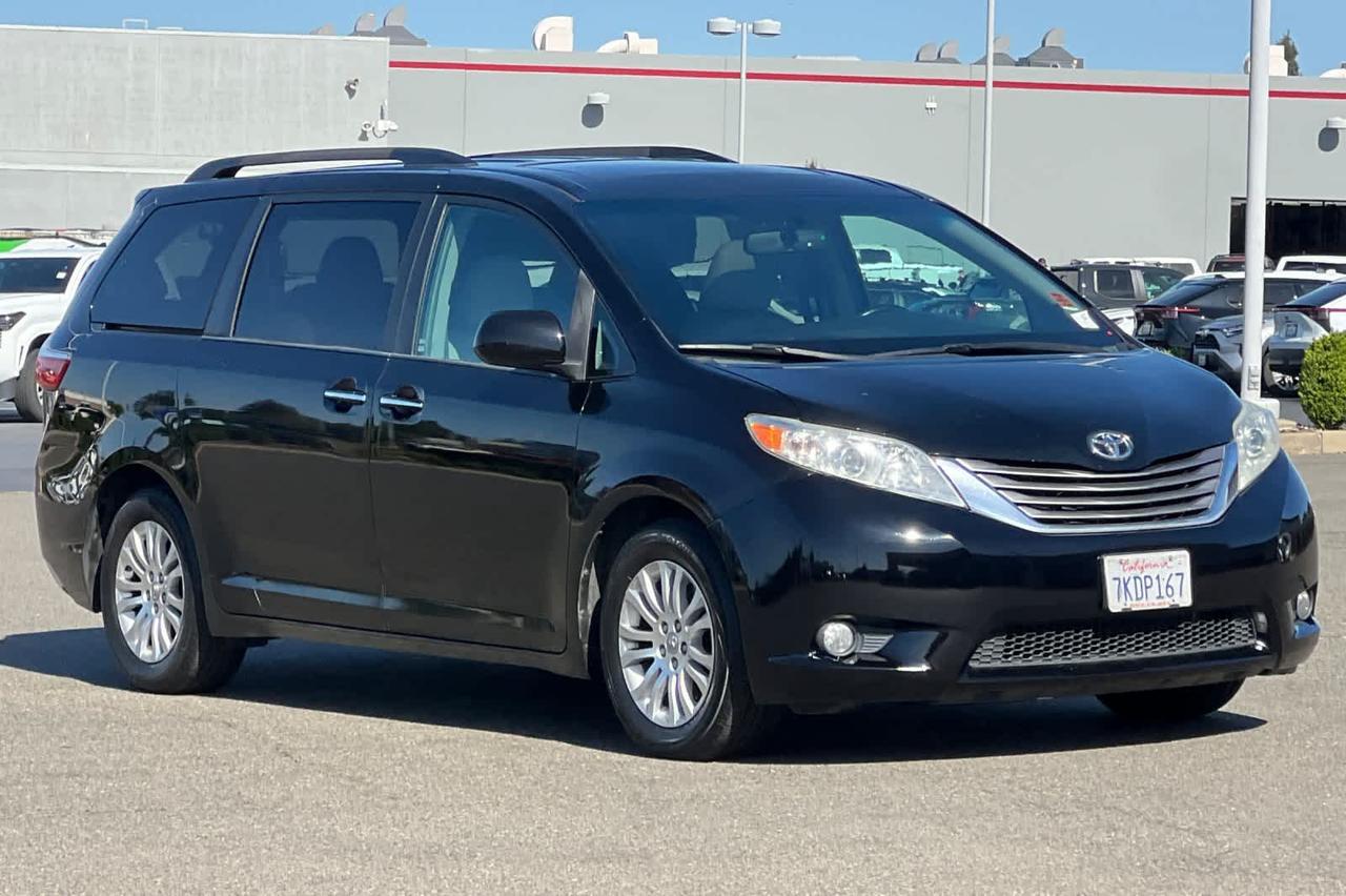 2015 Toyota Sienna XLE Roseville CA