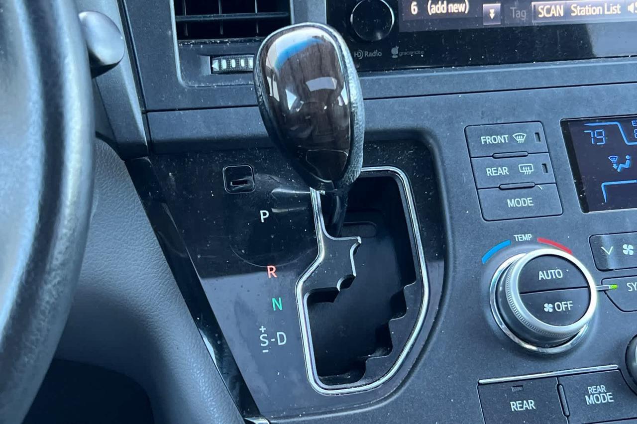 2015 Toyota Sienna XLE Roseville CA