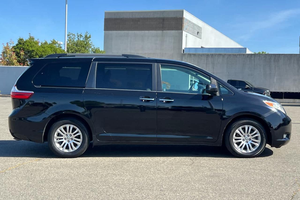 2015 Toyota Sienna XLE Roseville CA