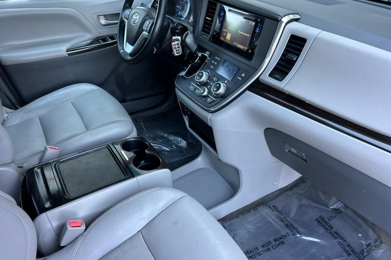 2015 Toyota Sienna XLE Roseville CA