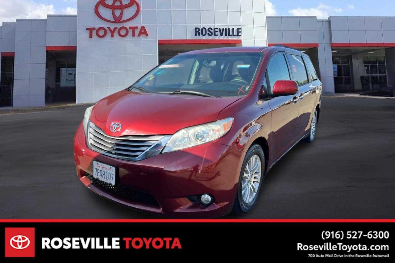 2015 Toyota Sienna XLE