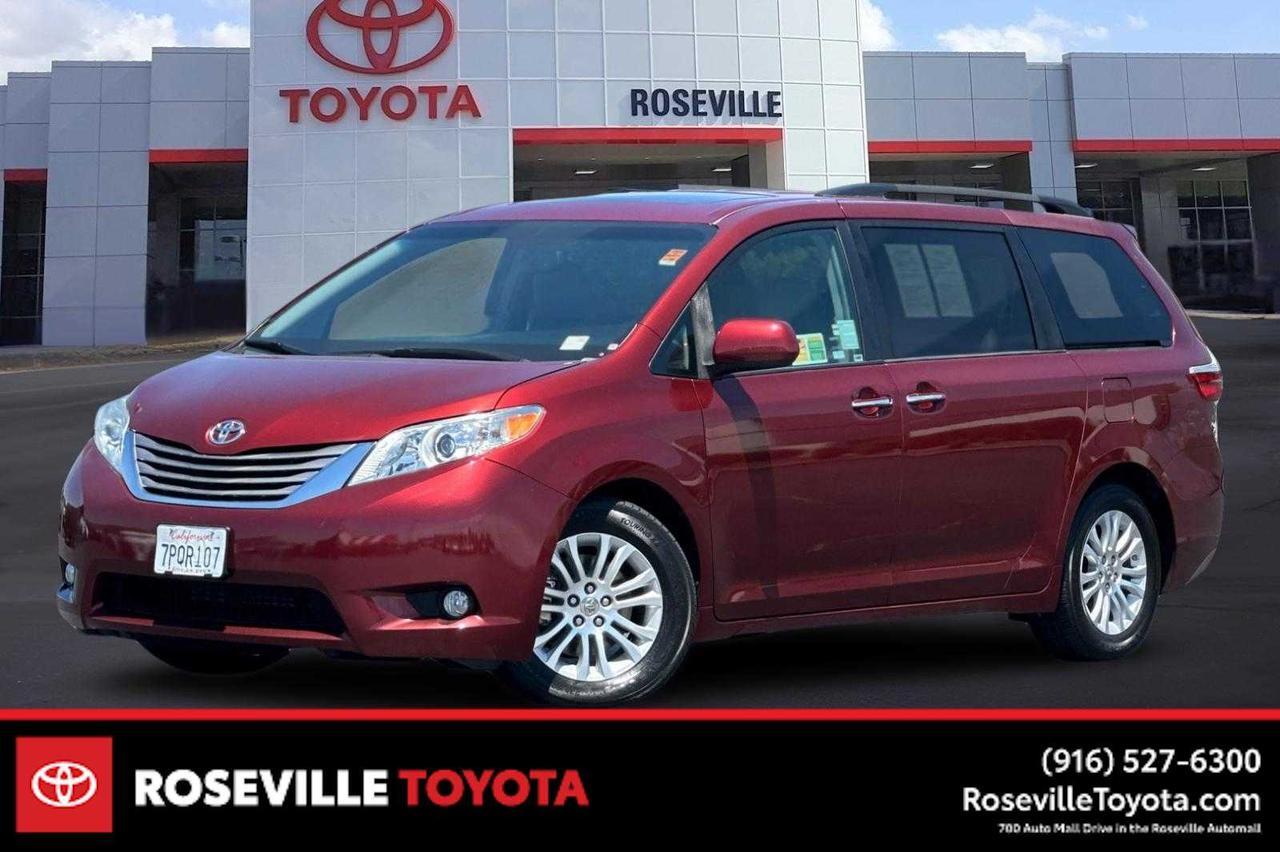 2015 Toyota Sienna XLE