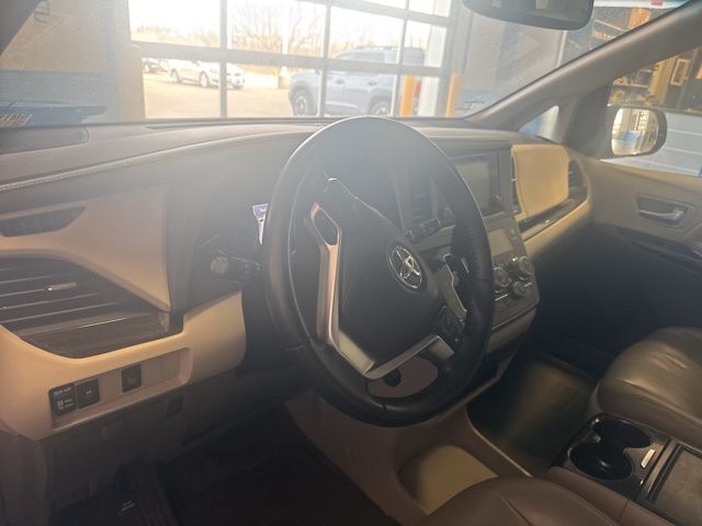 2015 Toyota Sienna XLE West Burlington IA