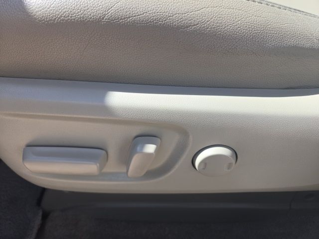2015 Toyota Sienna XLE West Burlington IA