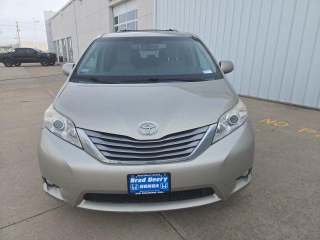 2015 Toyota Sienna XLE