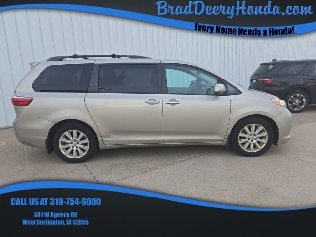 2015 Toyota Sienna XLE