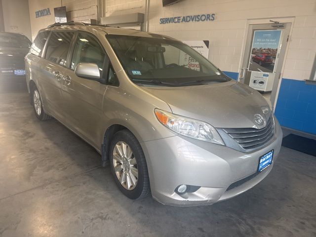 2015 Toyota Sienna XLE West Burlington IA