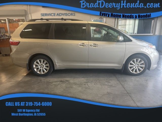 2015 Toyota Sienna XLE