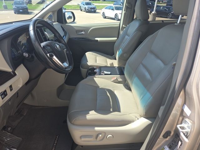 2015 Toyota Sienna XLE West Burlington IA