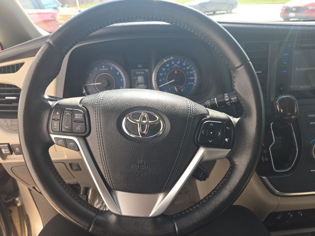 2015 Toyota Sienna XLE West Burlington IA