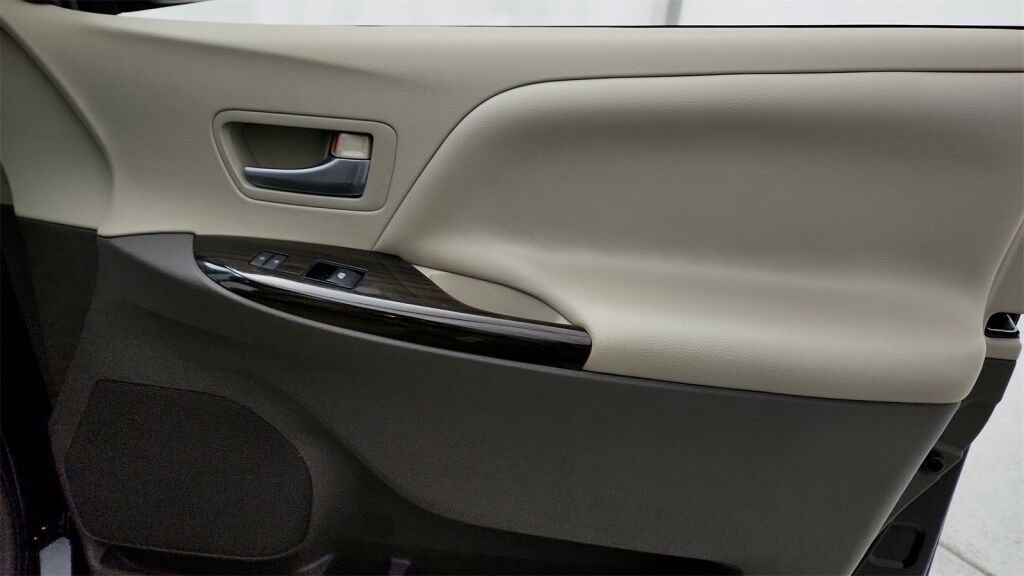 2015 Toyota Sienna XLE Laurel MD