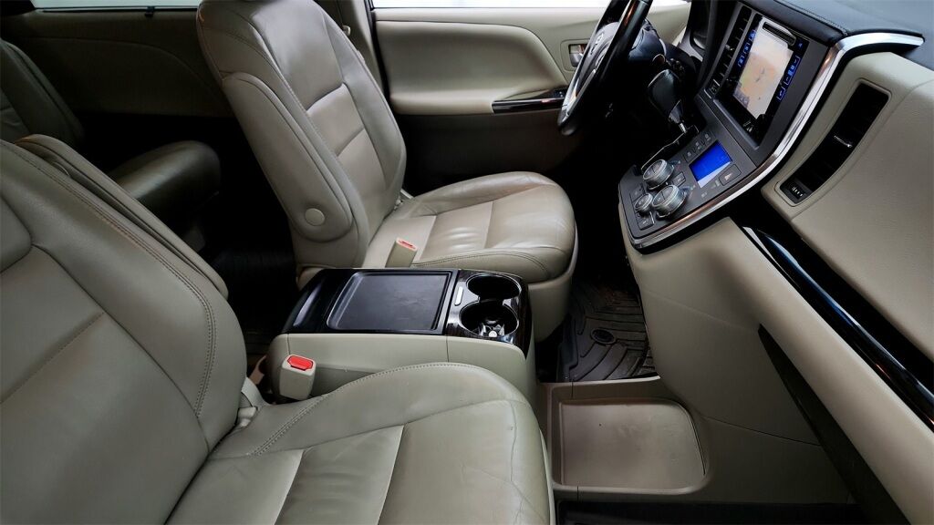 2015 Toyota Sienna XLE Laurel MD