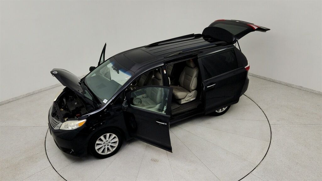 2015 Toyota Sienna XLE Laurel MD