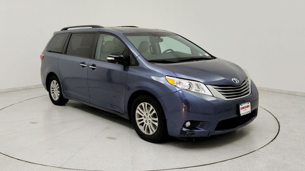 2015 Toyota Sienna XLE