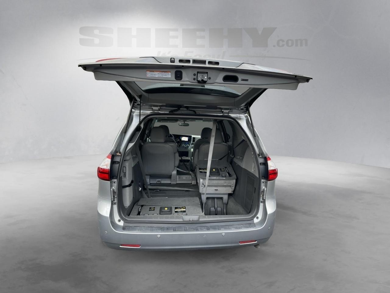 2015 Toyota Sienna XLE Alexandria VA