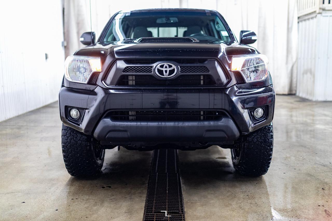 2015 Toyota Tacoma 4x4 Crew Can TRD Sport Manual BCam Red Deer AB