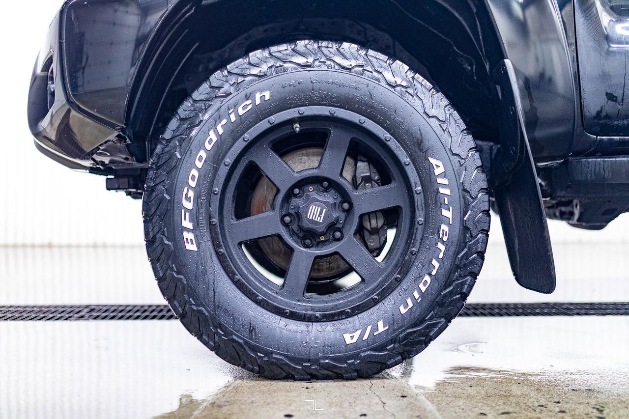 2015 Toyota Tacoma 4x4 Crew Can TRD Sport Manual BCam Red Deer AB