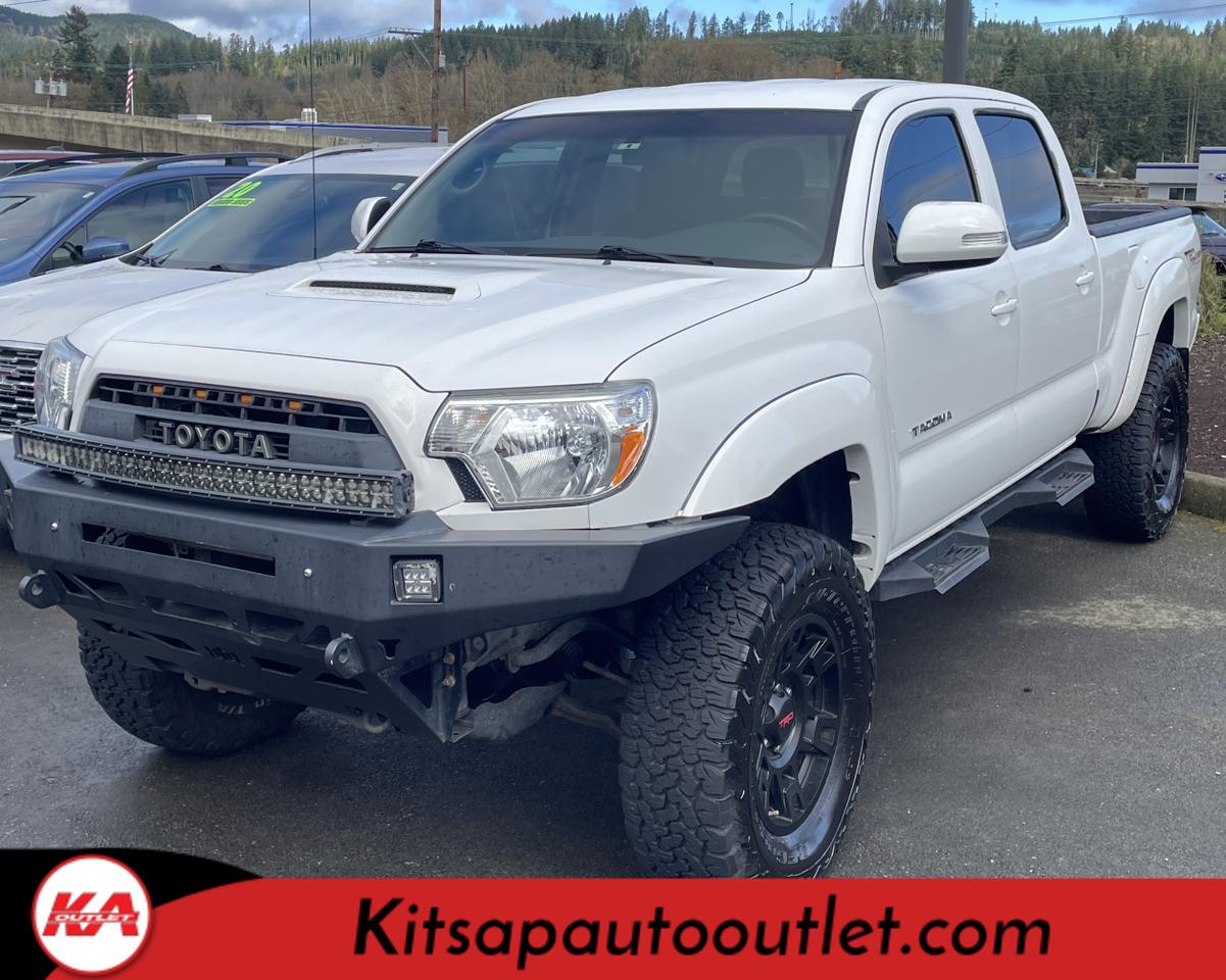 2015 Toyota Tacoma Double Cab Pickup 4D 6 ft