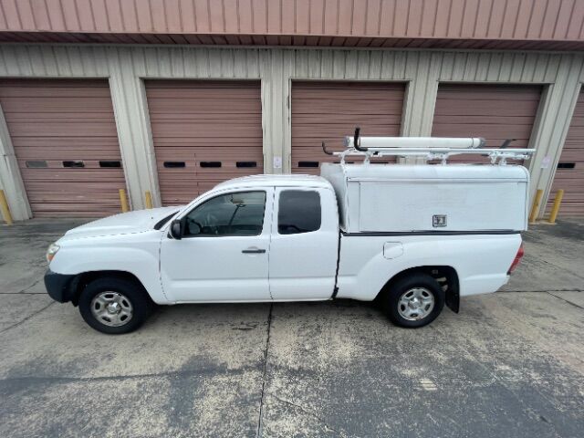 2015 Toyota Tacoma Medium Bed w/Rear Doors