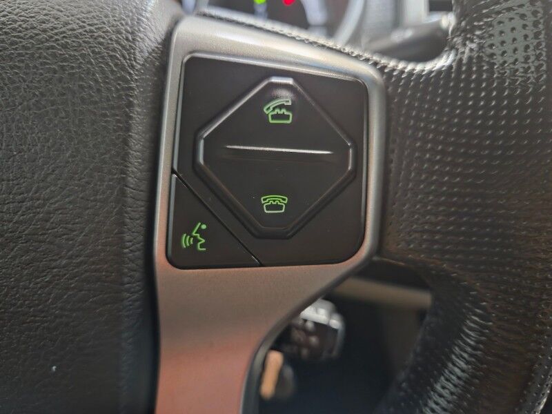 2015 Toyota Tacoma PreRunner 2.7L I-4 Keyless Remote Touch Screen Camera FREE WARRANTY Arlington TX