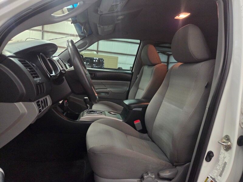 2015 Toyota Tacoma PreRunner 2.7L I-4 Keyless Remote Touch Screen Camera FREE WARRANTY Arlington TX