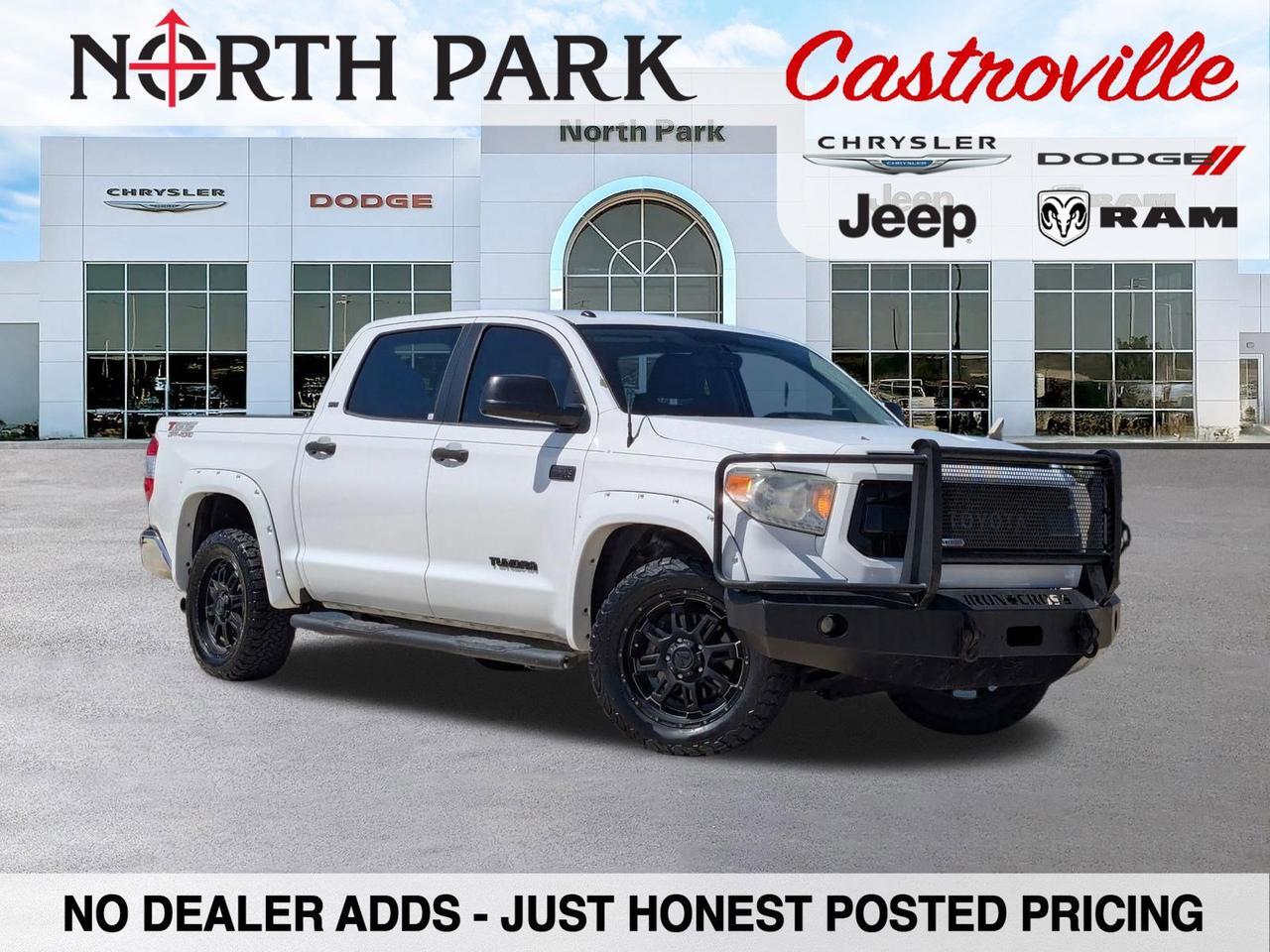 2015 Toyota Tundra 4WD Truck