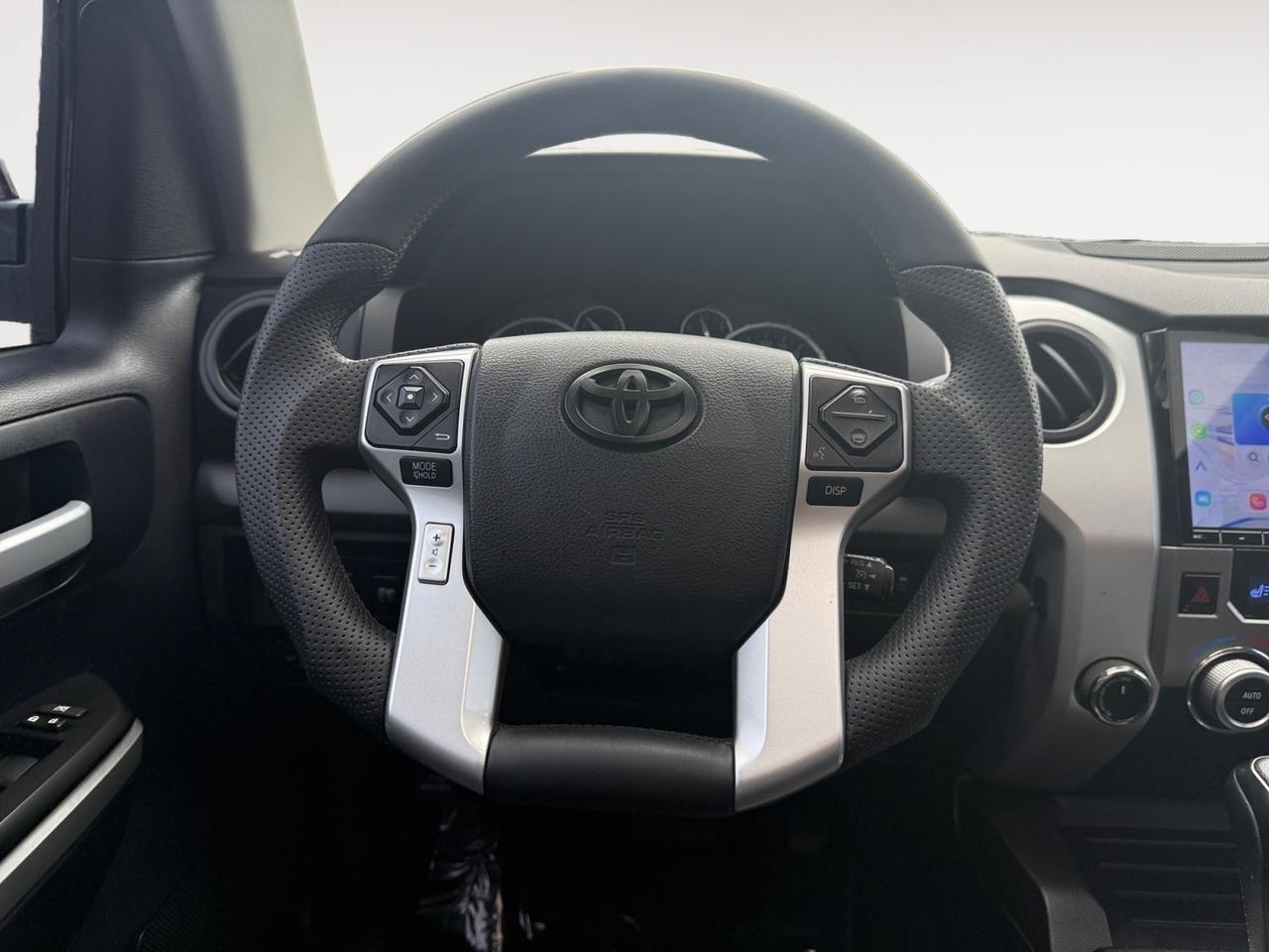 2015 Toyota Tundra 4WD Truck LIMITED, RUNNING BOARDS, TOW PACKAGE, SUNROOF, HEATED SEATS, KEYLESS ENTRY, BLUETOOTH, POWER/HEATED MIRRORS, BED LINER, LIFTED, OFF ROAD WHEELS, BACKUP CAMERA, CLEAN CARFAX, LOW MILES! Norfolk VA