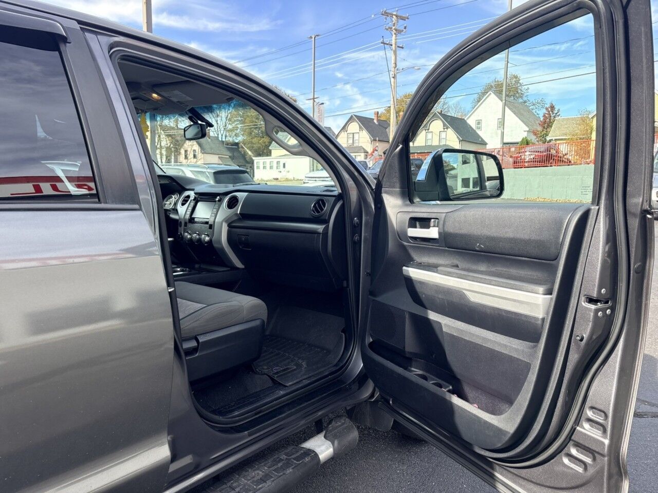 2015 Toyota Tundra 4WD Truck SR5 Fitchburg MA