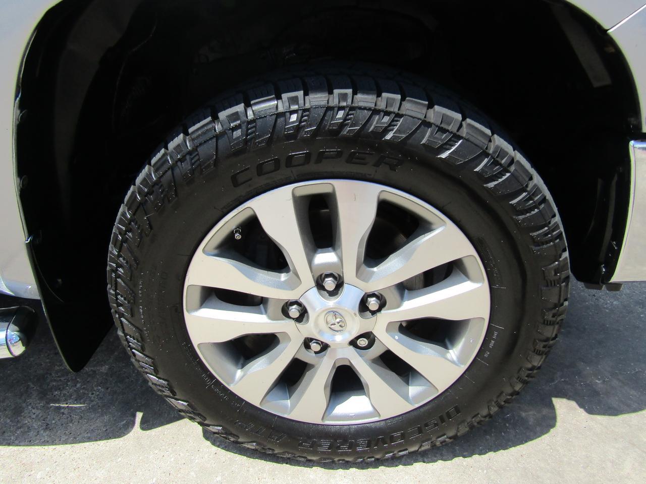 2015 Toyota Tundra CrewMax 5.7L FFV V8 6-Spd AT LTD (Natl) Grand Prairie TX