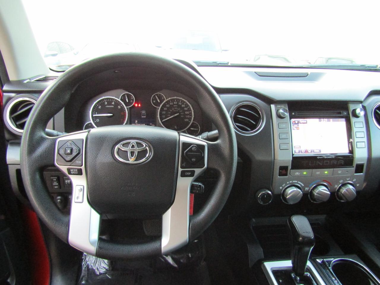 2015 Toyota Tundra CrewMax 5.7L FFV V8 6-Spd AT SR5 (Natl) Grand Prairie TX