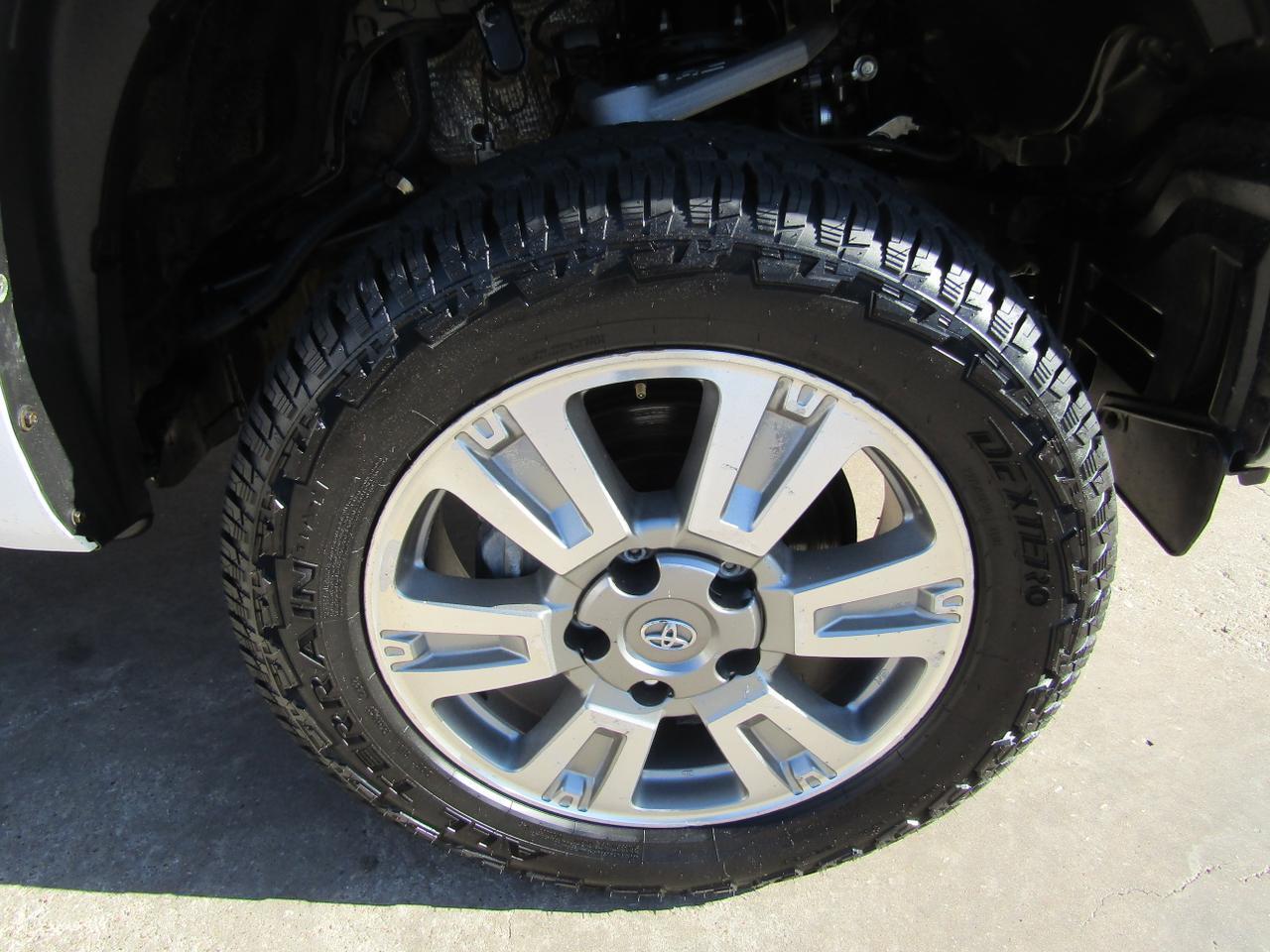 2015 Toyota Tundra CrewMax 5.7L V8 6-Spd AT Platinum (Natl) Grand Prairie TX