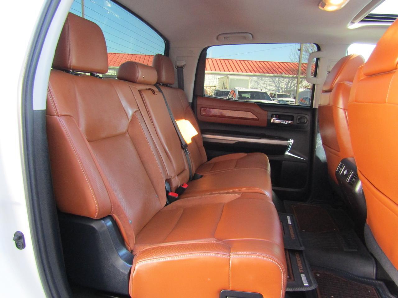 2015 Toyota Tundra CrewMax 5.7L V8 6-Spd AT Platinum (Natl) Grand Prairie TX