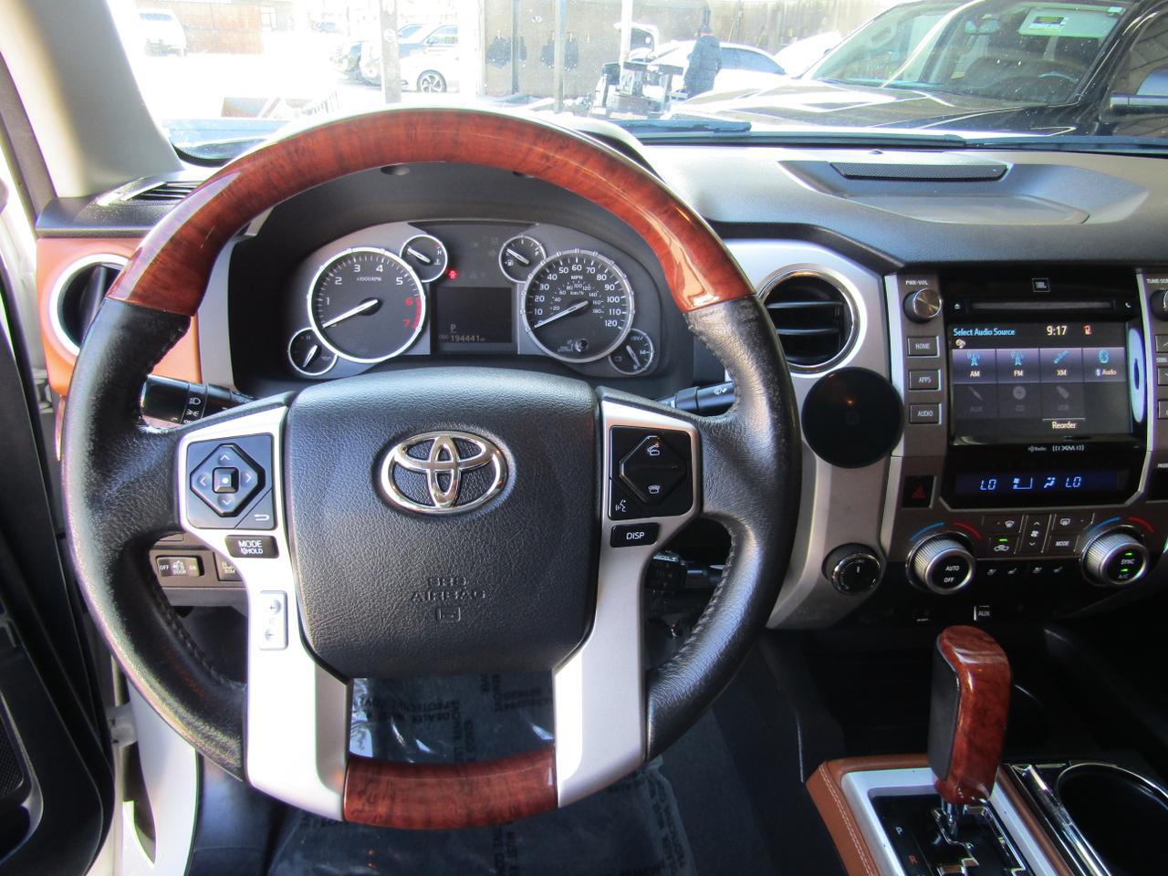 2015 Toyota Tundra CrewMax 5.7L V8 6-Spd AT Platinum (Natl) Grand Prairie TX