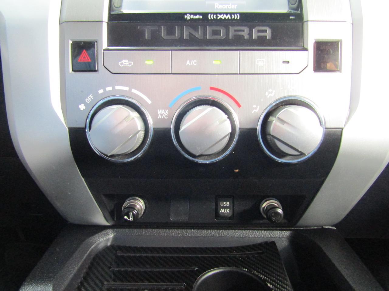 2015 Toyota Tundra CrewMax 5.7L V8 6-Spd AT SR5 (Natl) Grand Prairie TX